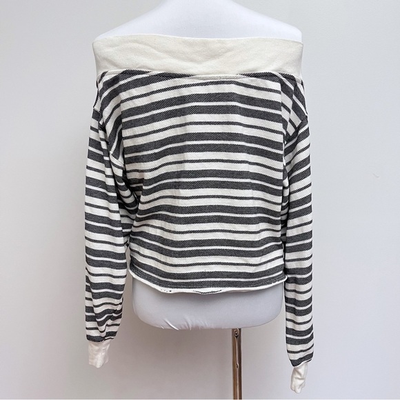 By Together Striped Raw Hem Slouchy Oversized Off The Shoulder Sweater Medium - Picture 6 of 9